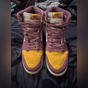 Air Jordan 1 Retro High OG GS “Brotherhood” sz7Y